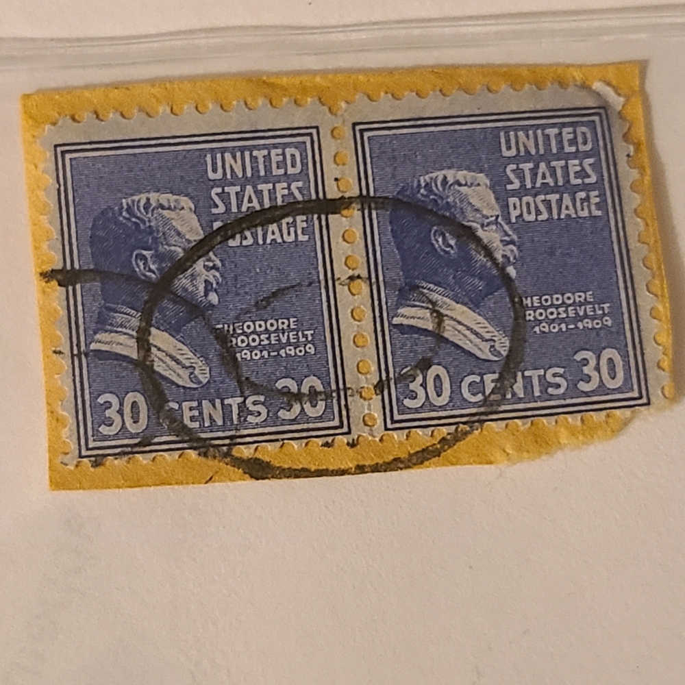 Vintage 30 Cents US Postage Stamps Collectible Lot Of 2 Total